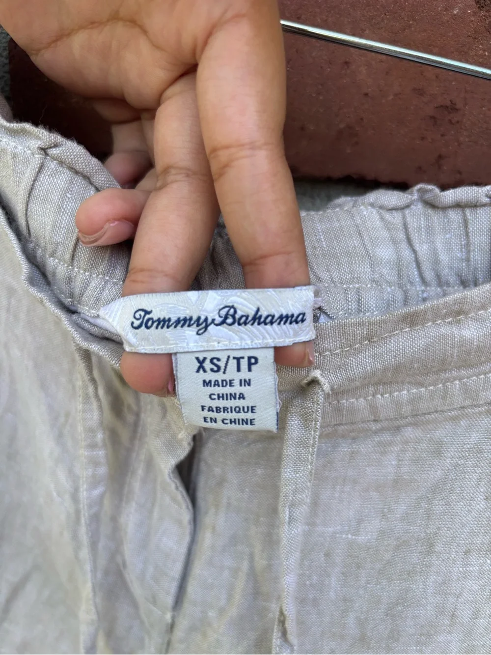 Tommy Bahama front button